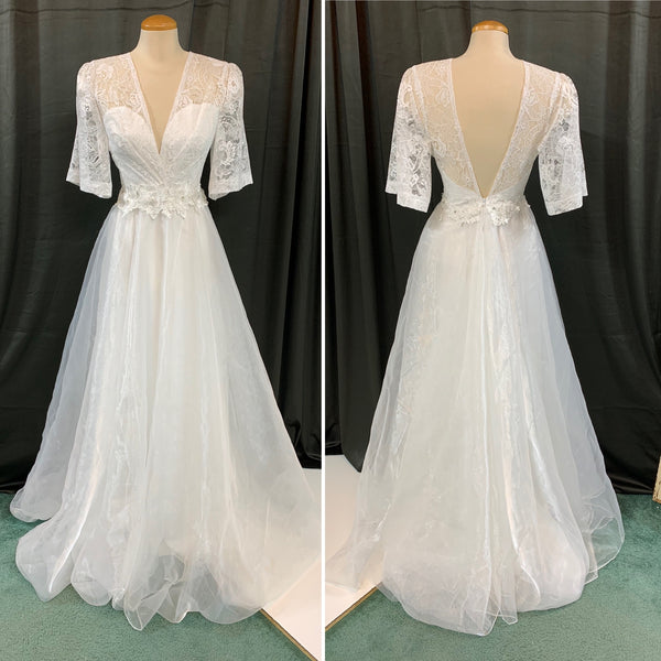 ORGANZA AND LACE WITH FLOWERS BRIDE
